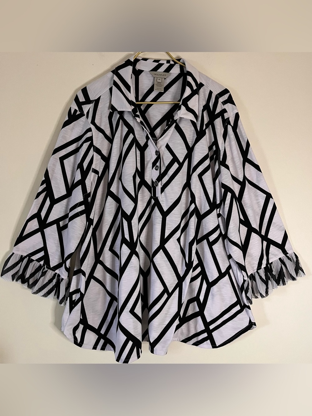 Multiples Black & White Geometric Ruffle-Sleeve Tunic 3X